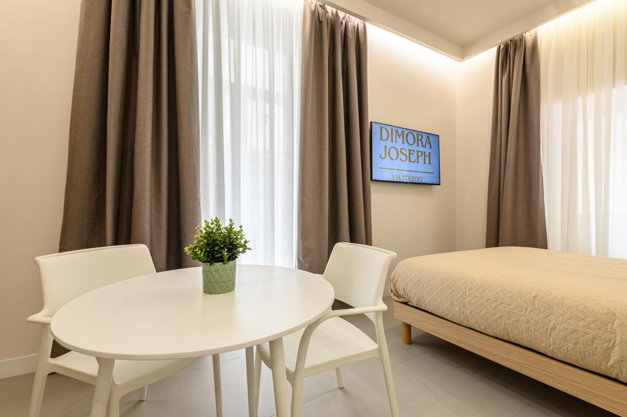 Dimora Joseph Via Toledo Hotel Napoli Ngoại thất bức ảnh