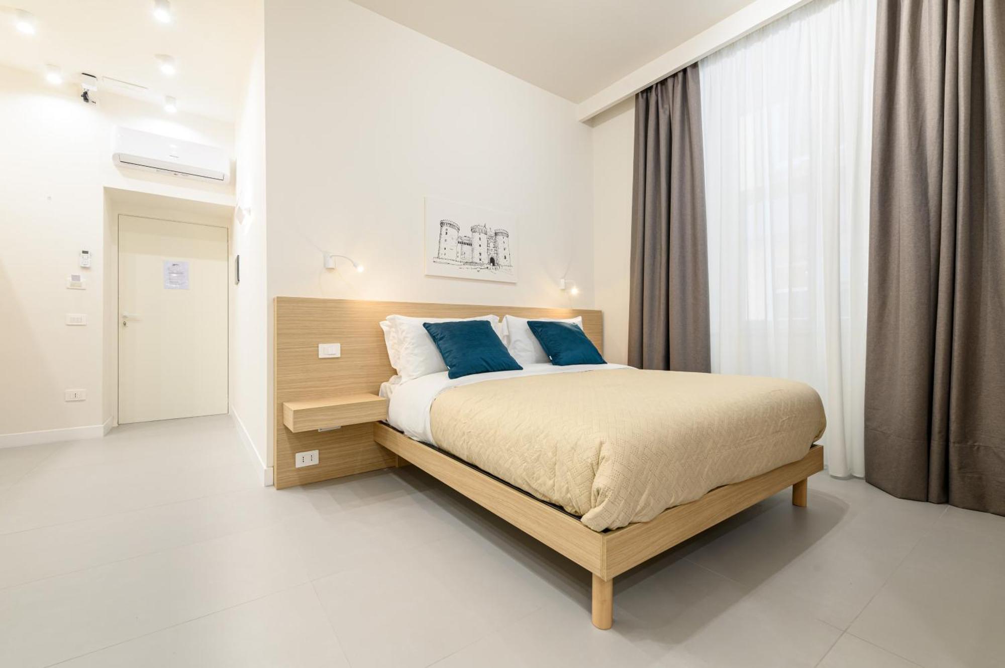 Dimora Joseph Via Toledo Hotel Napoli Ngoại thất bức ảnh